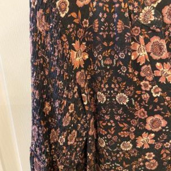 Floral Knox Rose Blouse - Picture 3 of 4